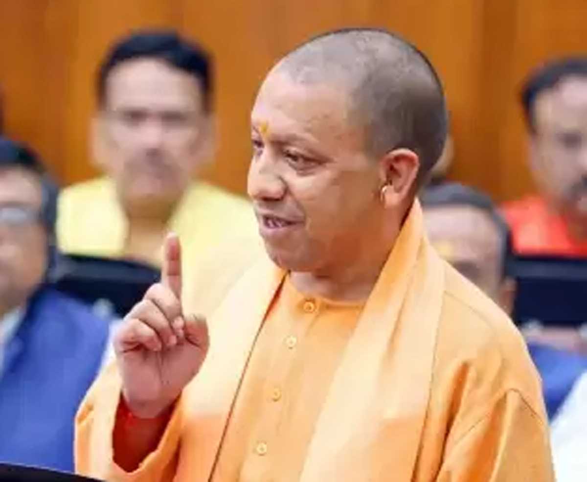 उपचार कराने में भरपूर आर्थिक मदद दे रही सरकार : योगी